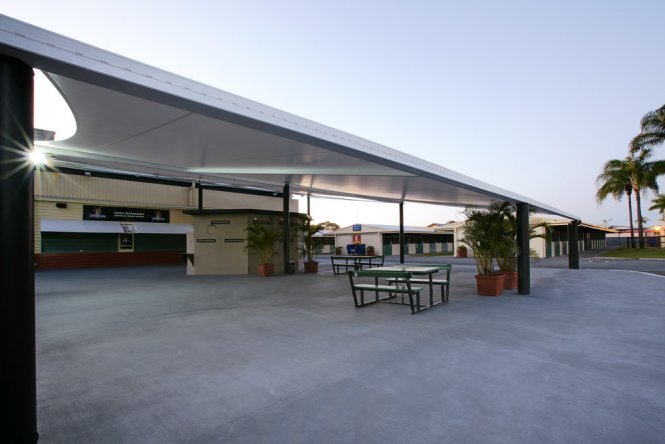 Commercial shade structures