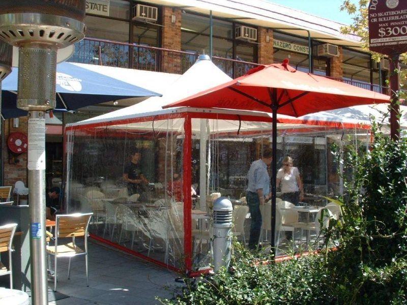 Cafe blinds by Global Shade