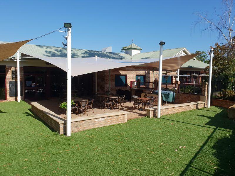 shade sail suppliers