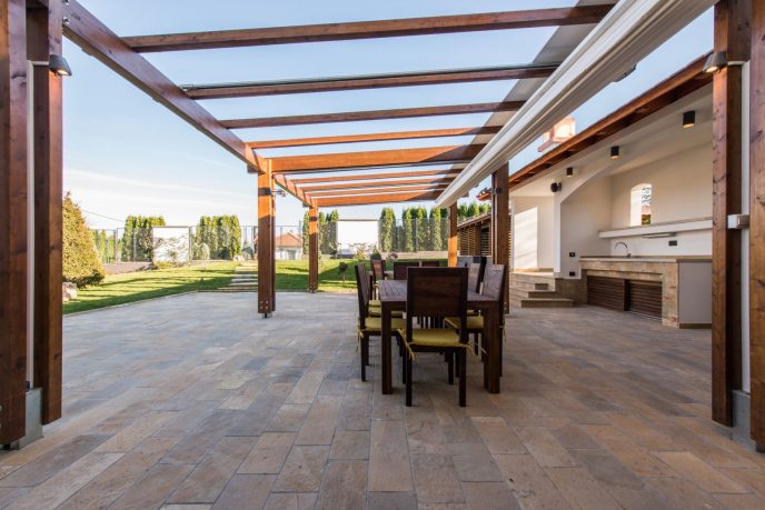 Pergola Shade Ideas That Don’t Cost a Fortune! Pergola Shade Ideas That Don’t Cost a Fortune!